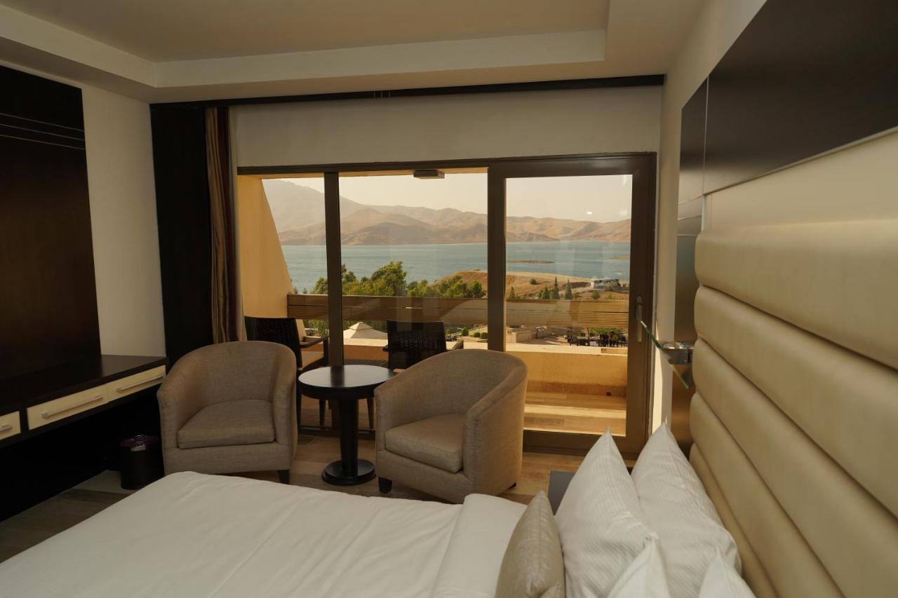 Ashur Hotel Dukhan Exterior photo