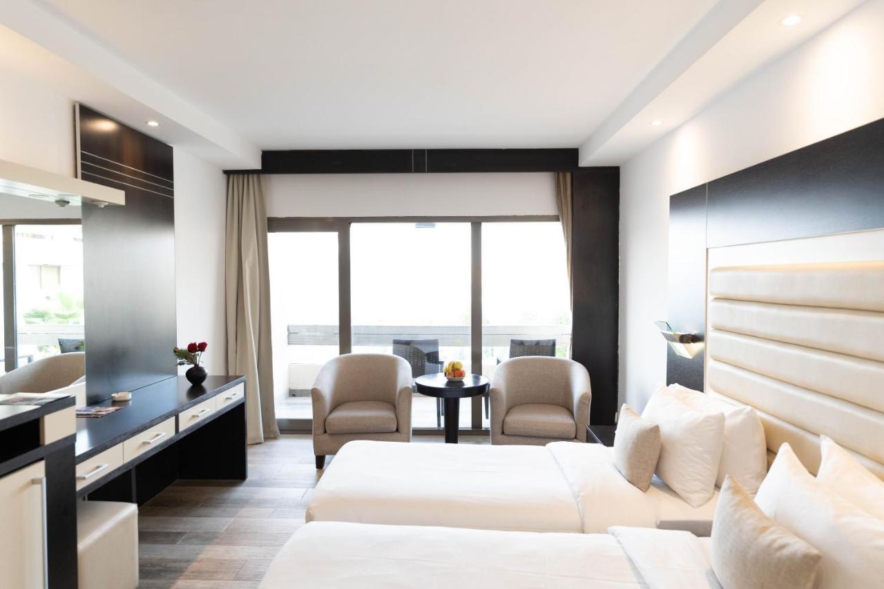 Ashur Hotel Dukhan Exterior photo